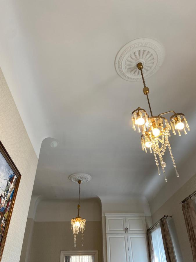 Elegant Apartment In Historical Centre & Free Locked Parking Riga Kültér fotó