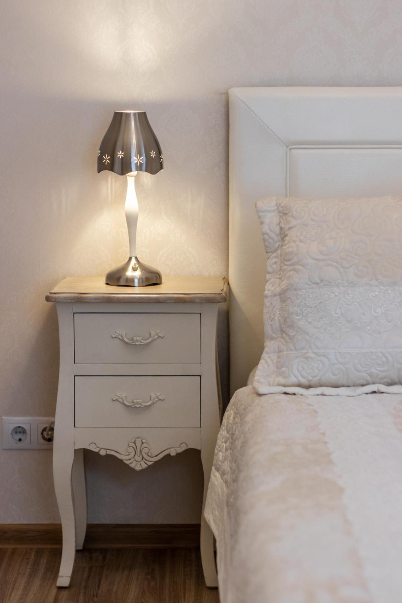 Elegant Apartment In Historical Centre & Free Locked Parking Riga Kültér fotó
