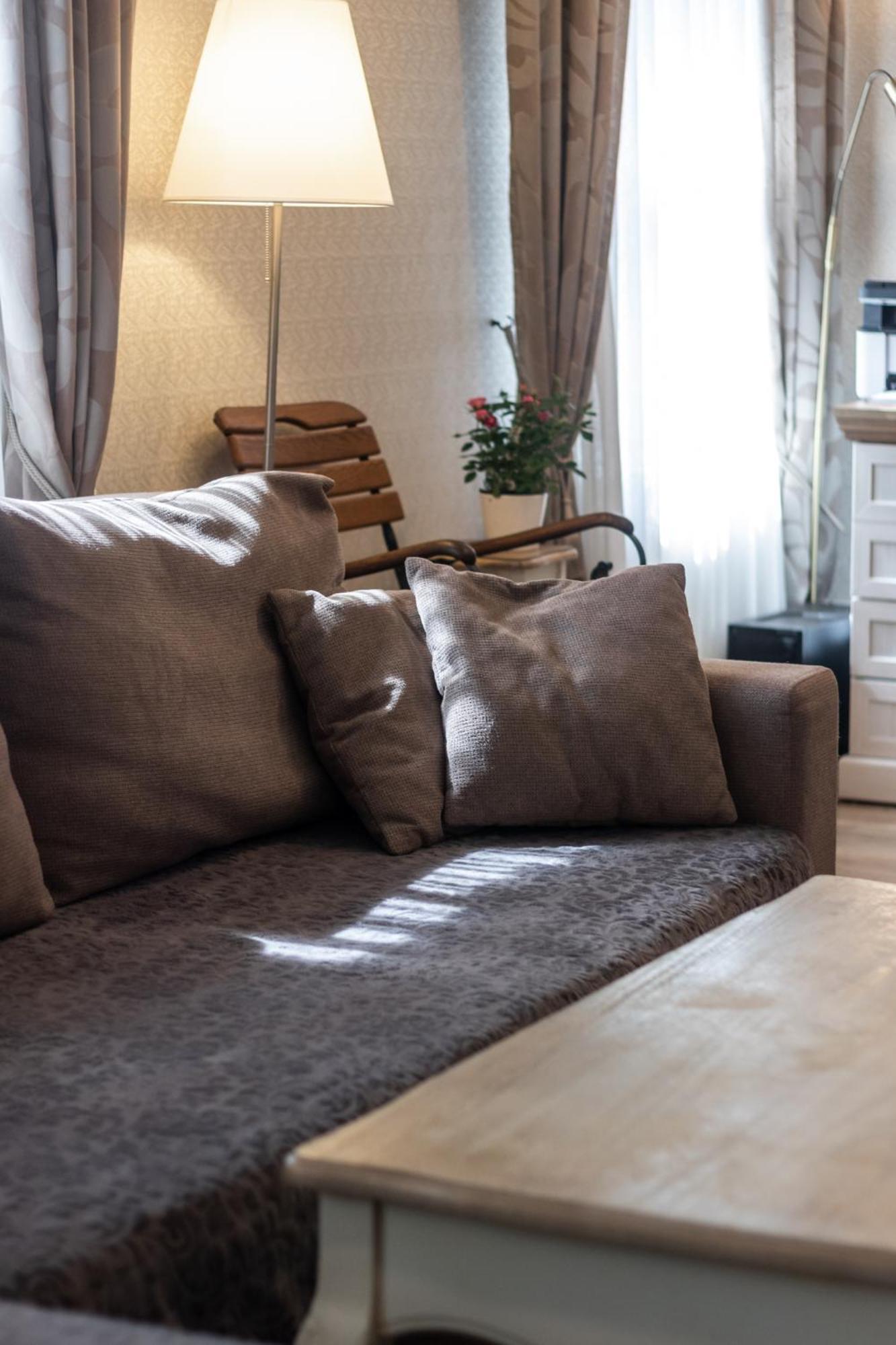 Elegant Apartment In Historical Centre & Free Locked Parking Riga Kültér fotó
